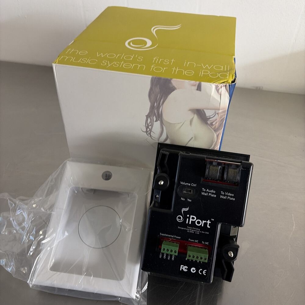 2005 iPORT IW-2 In-Wall iPod Dock (70002)